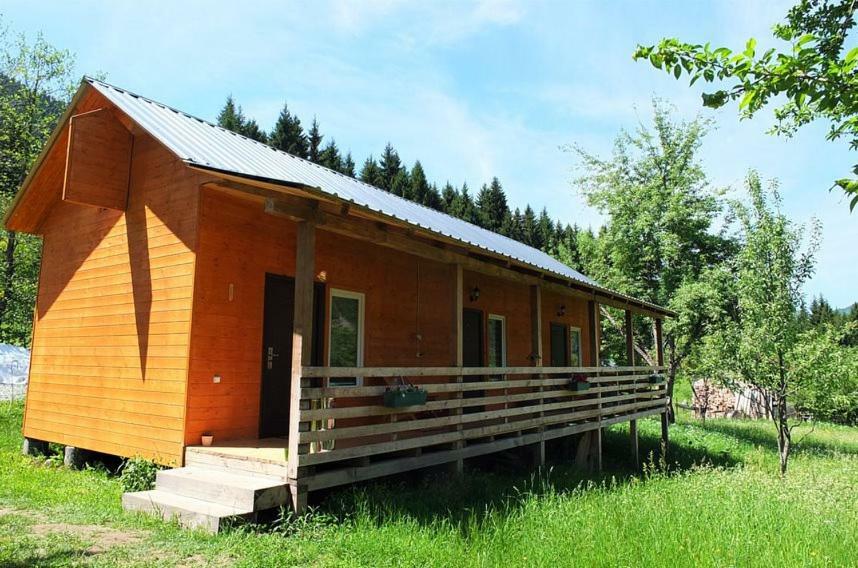 Cottage Shgedi ميستيا المظهر الخارجي الصورة